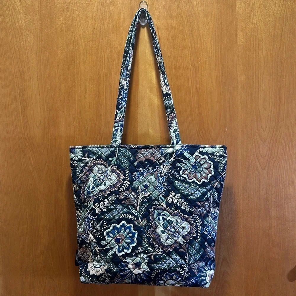 Vera Bradley tote